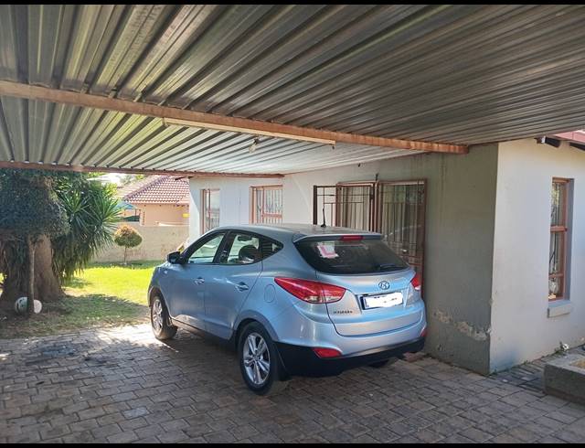 3 BEDROOM FREEHOLD FOR SALE IN COSMO CITY
